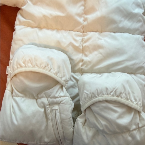 Baby GAP Cream Baby Snowsuit with Hood - Picture 6 of 8